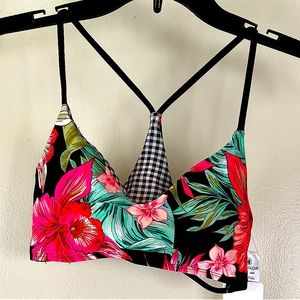 Body Glove Alani Bikini top, size M